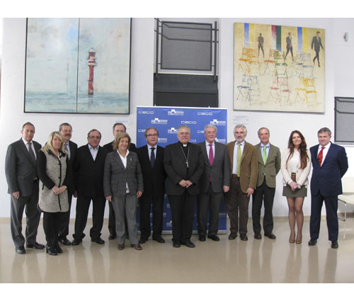 EL OBISPO VISITA EL CENTRO DE FORMACIÓN