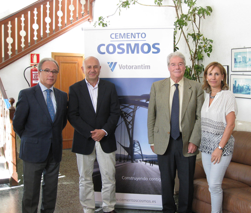 EL PRESIDENTE DE CECO VISITA LAS INSTALACIONES DE CEMENTOS COSMOS