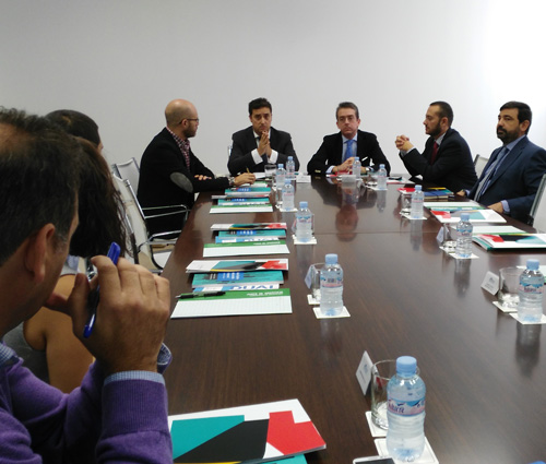 CECO ACOGE UNA MESA DE TRABAJO CON EMPRESARIOS PARA IMPULSAR LA FORMACIÓN PROFESIONAL DUAL