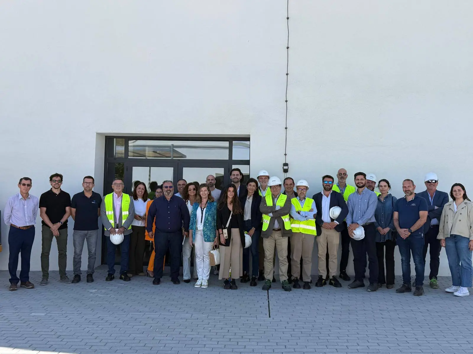 hitachi apoyo al desarrollo empresarial